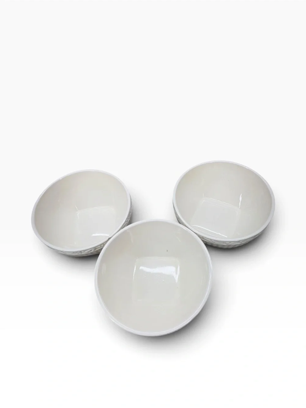 Mikasa White Glazed Ceramic Nesting Serving Bowls - Set of 3